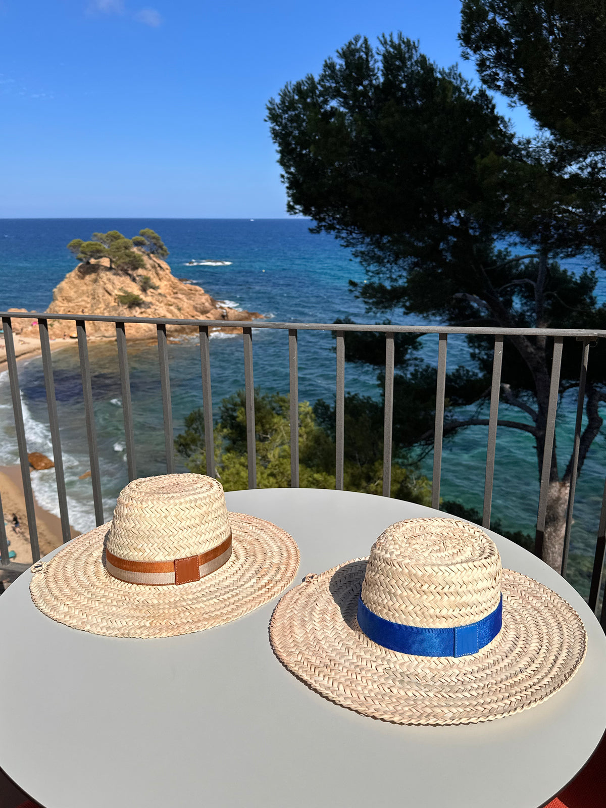 MAISON MESSAGER x MESSAGER de VORDENSE - Gordes Straw &amp; Leather Hat - Blue Leather