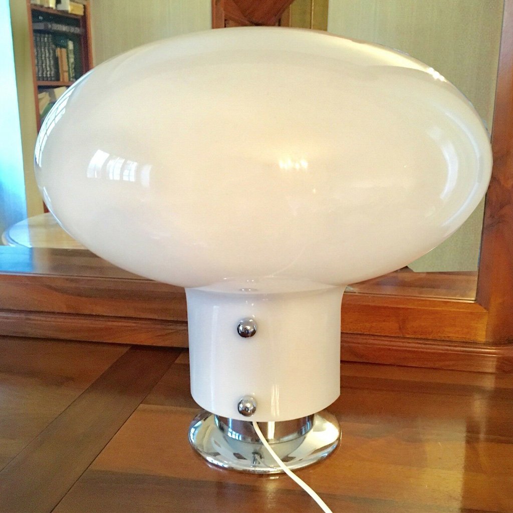 photo of unique stilnovo leuke lamp showing rear view of opal acrylic shade and chrome base from mindscapade