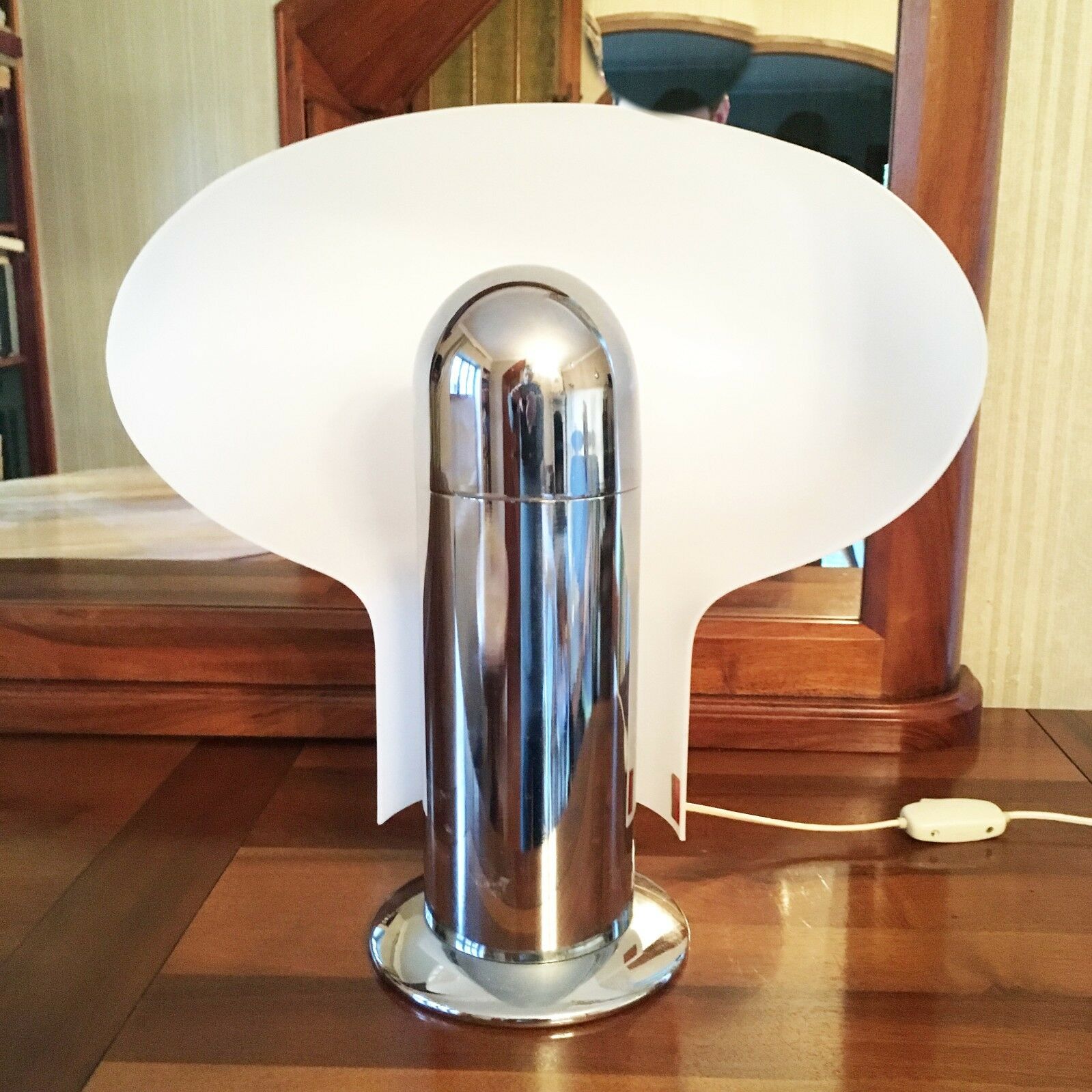 Rare Mid-Century "Leuke" table lamp designed by Celli Tognon for Stilnovo